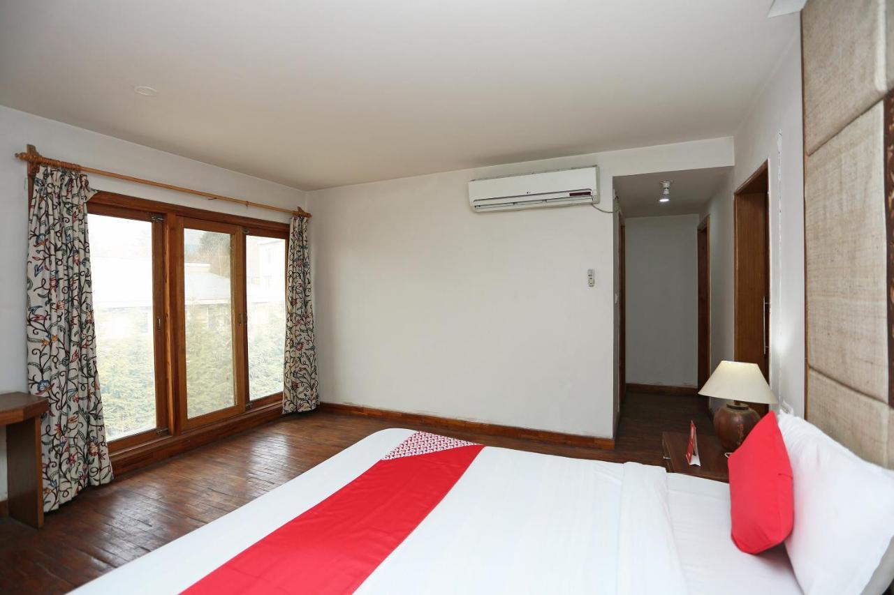 Oyo 27008 Paradise Gateway Hotel Srinagar  Luaran gambar